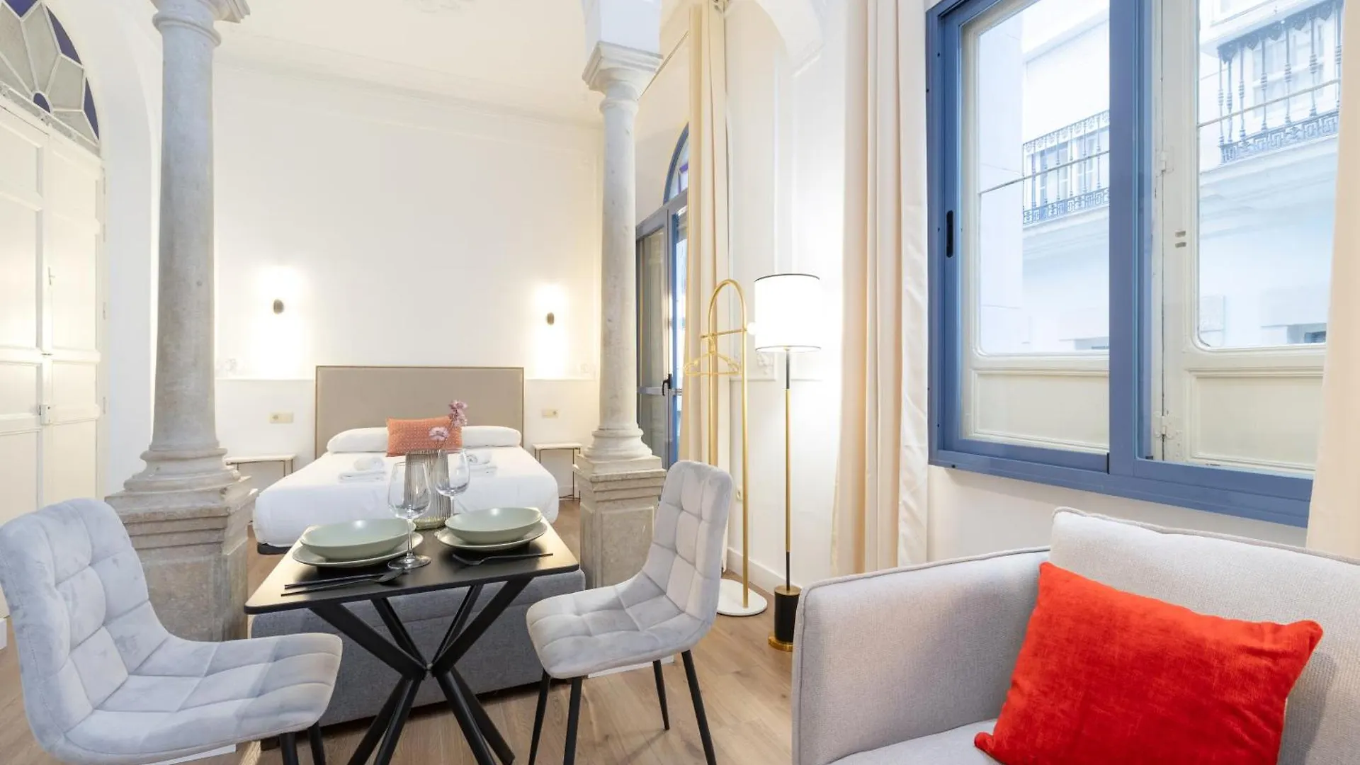 Apartment Cozy & Renovated Studio -Center Malaga